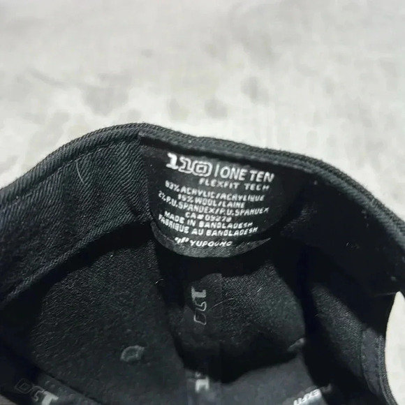 Baseball hat (like new) - Picture 2 of 4